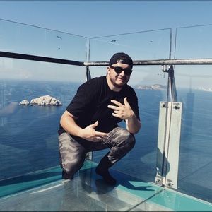 Meet your Posher, Omar